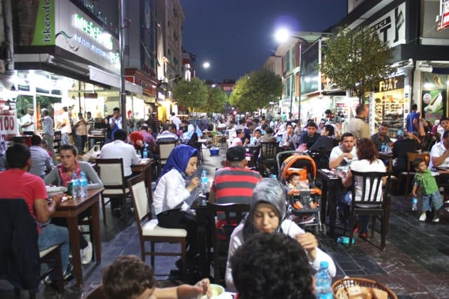 LOKANTALARA İFTAR İZNİ