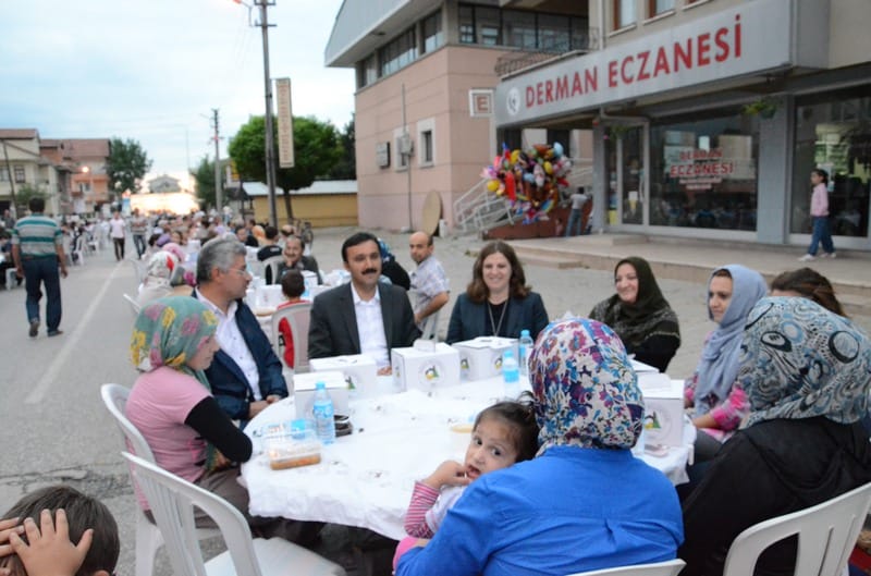 AZMİMİLLİ MAHALLE İFTARI