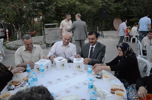 KARACA MAHALLESİNDE İFTAR