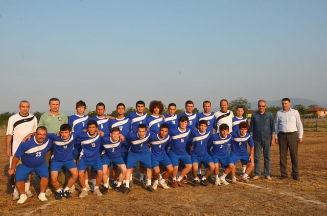 BELEDİYESPOR SAHAYA İNDİ