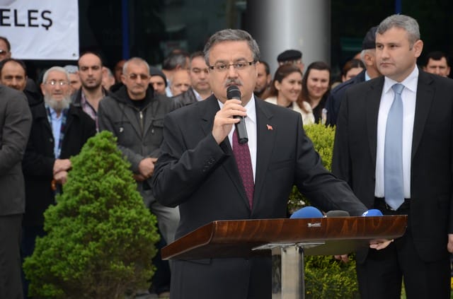 VALİ VE BELEDİYE HİZMETLERİ