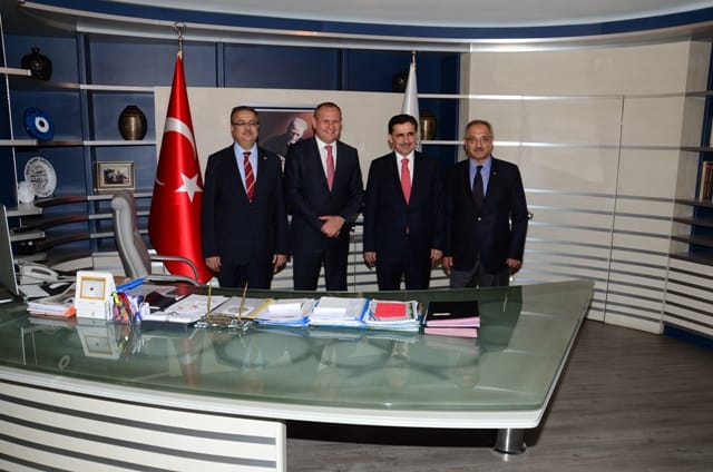 VALİ TOPACADAN BAŞKAN KELEŞE ZİYARET
