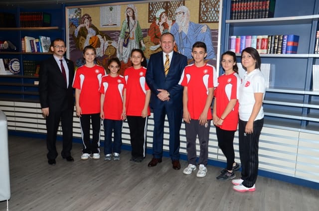BAŞKAN KELEŞTEN SPORCULARA DESTEK