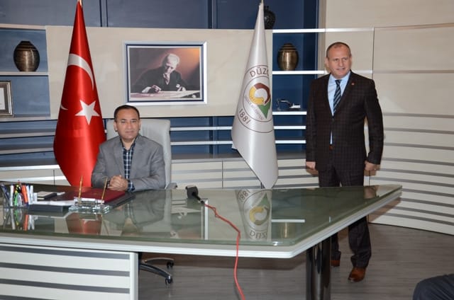 BAKAN BOZDAĞ DÜZCEDE