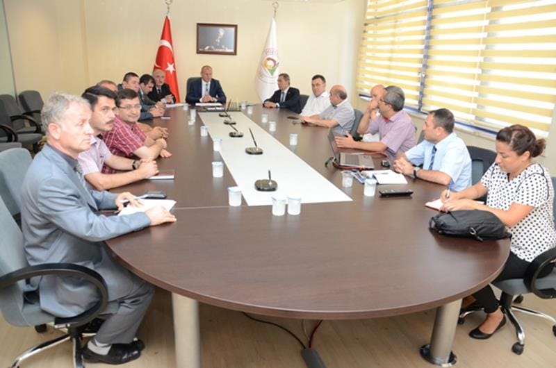BELEDİYE BAŞKANLARI DERGAZ İÇİN MASAYA OTURDU