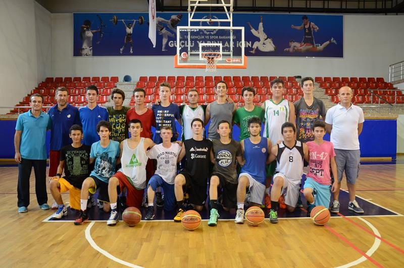 DÜZCE BELEDİYESPOR BASKETBOL TAKIMI YENİ SEZONA İDDİALI GİRİYOR