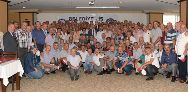 BELEDİYENİN EMEKLİ PERSONELLERİ BİR ARAYA GELDİ