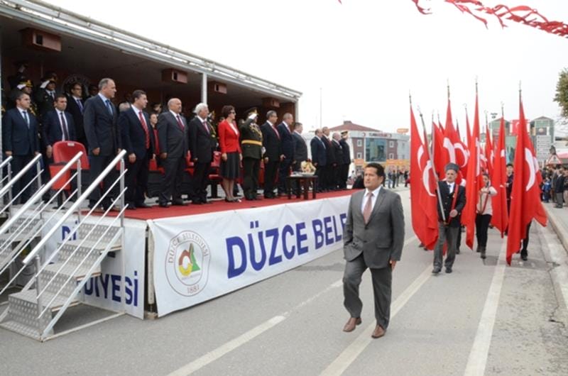 DÜZCEDE CUMHURİYET COŞKUSU