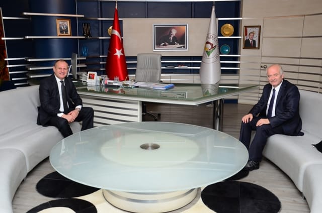 ESKİ BAŞKAN KURNAZDAN ZİYARET