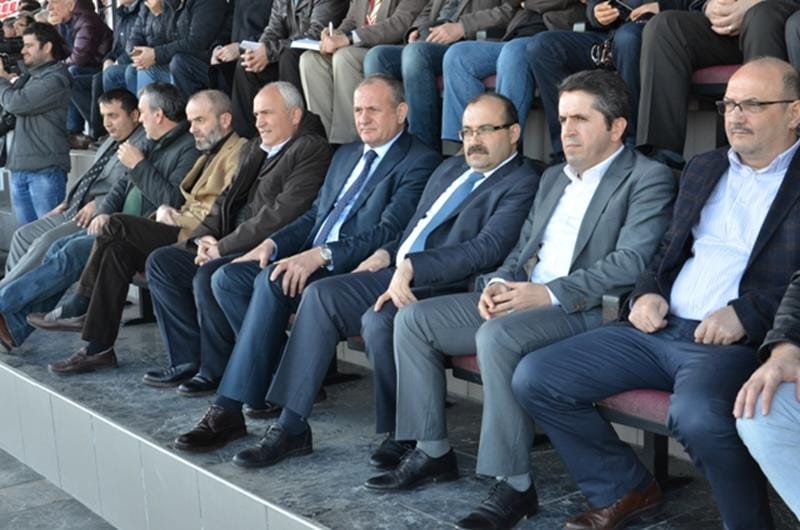 BAŞKAN KELEŞ, DÜZCESPORA DESTEK VERDİ