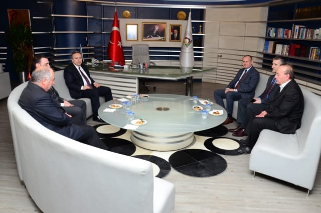 VALİ FİDANDAN BAŞKAN KELEŞE ZİYARET