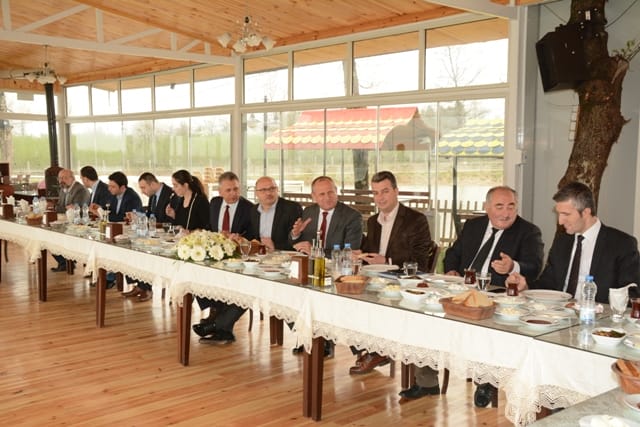 BAŞKAN KELEŞ BELEDİYE MECLİS ÜYELERİYLE BİR ARAYA GELDİ