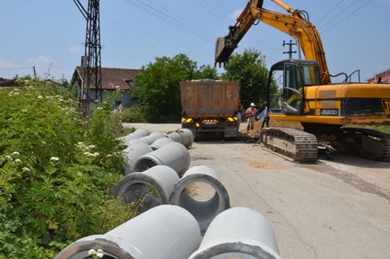 YAĞMUR SUYU HATTI EKSİKLERİ TAMAMLANIYOR