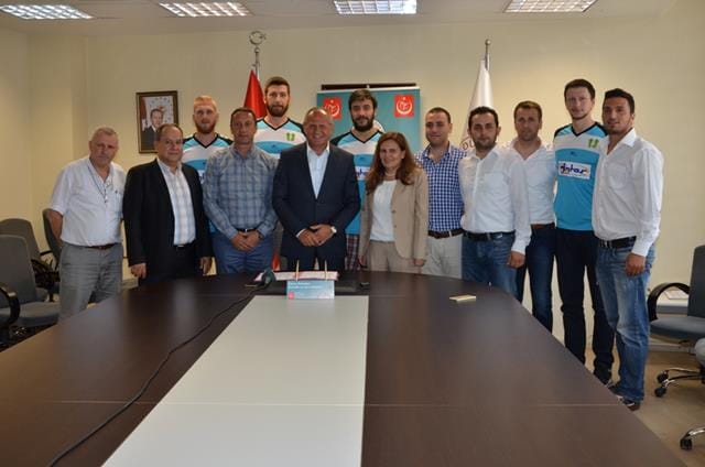 BELEDİYESPOR VOLEYBOL TAKIMI HAZIR