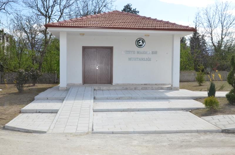 KÖPRÜ VAZİFESİ GÖRÜYOR