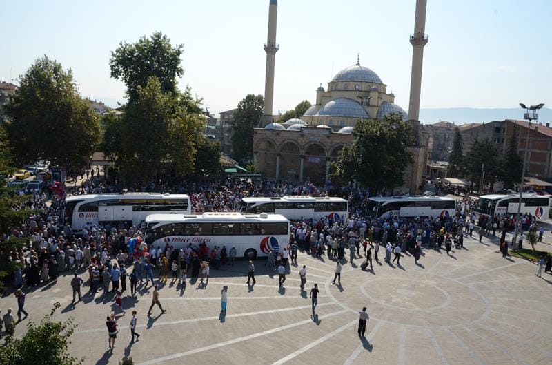 HACI ADAYLARI UĞURLANDI