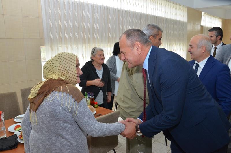 BAŞKAN KELEŞ, YAŞLILARLA BİR ARAYA GELDİ