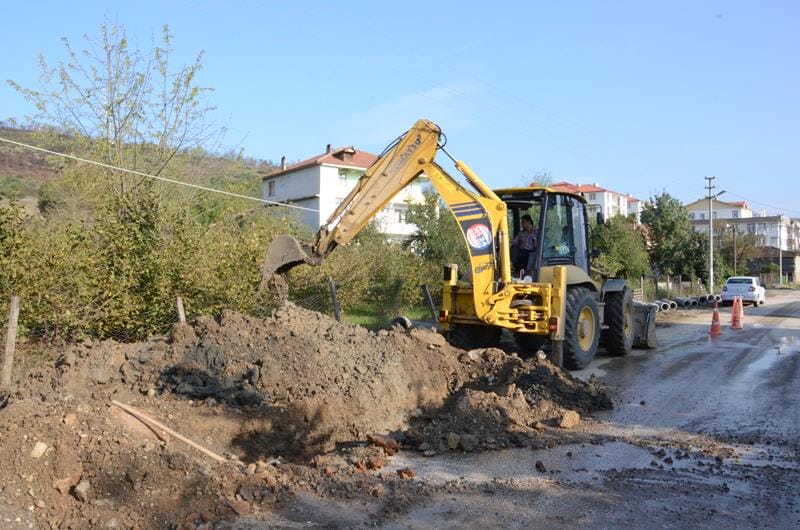 BEÇİ VE ORHANGAZİ´DE ALTYAPI ÇALIŞMASI BAŞLADI