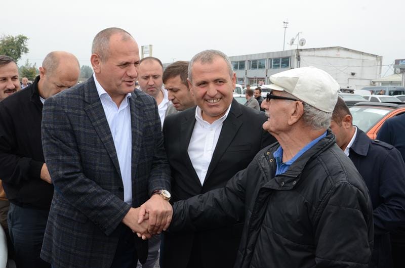 GALERİCİLER SİTESİ ASFALTA KAVUŞTU