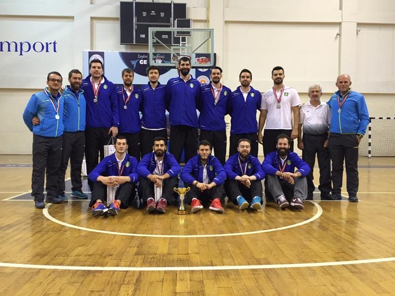 VOLEYBOL VE BASKETBOLDA SEVİNDİK