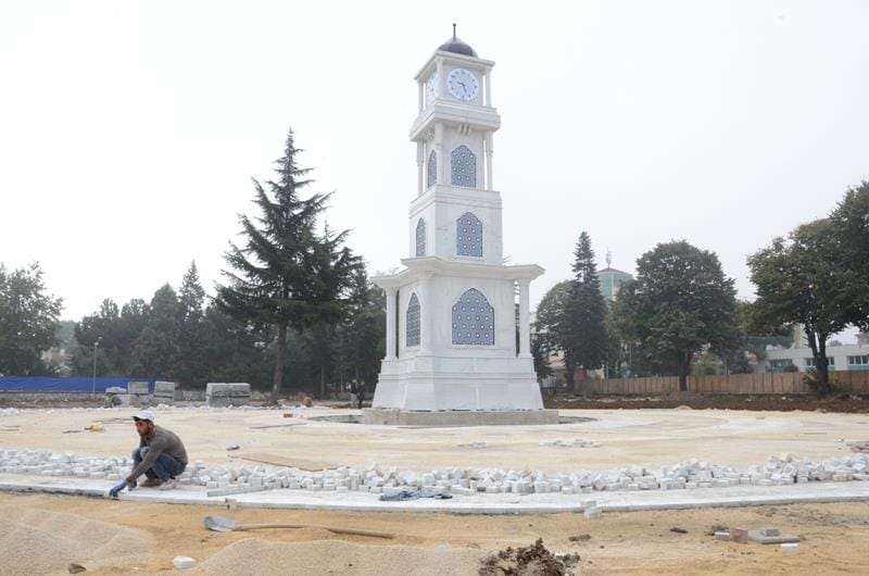 DÜZCE LİSESİ PARKINDA 4. ETAP ÇALIŞMALARI BAŞLADI