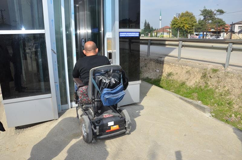 ASANSÖRLERE GÜNLÜK BAKIM YAPILIYOR
