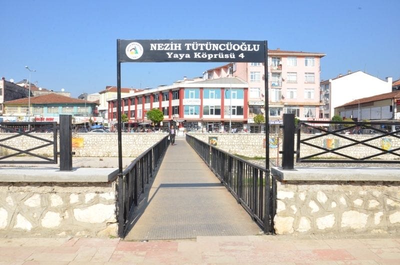 YAYA KÖPRÜSÜ LEVHALARI YENİLENDİ