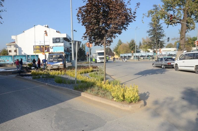 ESKİ KIZILAY KAVŞAĞINDA PEYZAJ