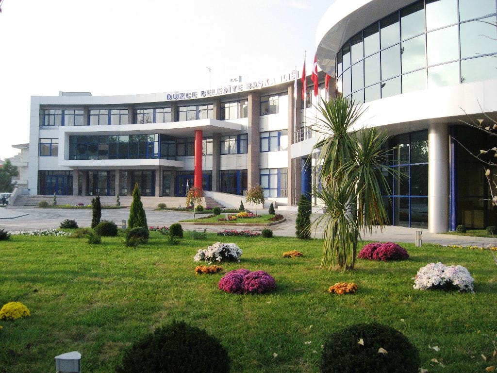 TURNUVANIN İLK MAÇLARI