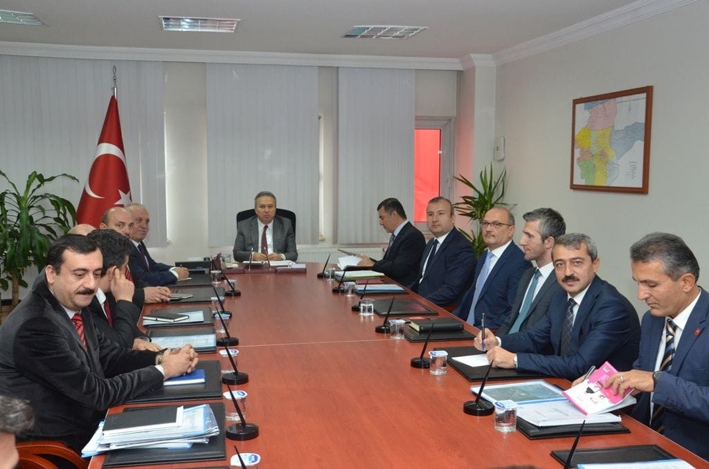 İSKİ ARITMA TESİSLERİ İÇİN YER TESPİTİ YAPIYOR