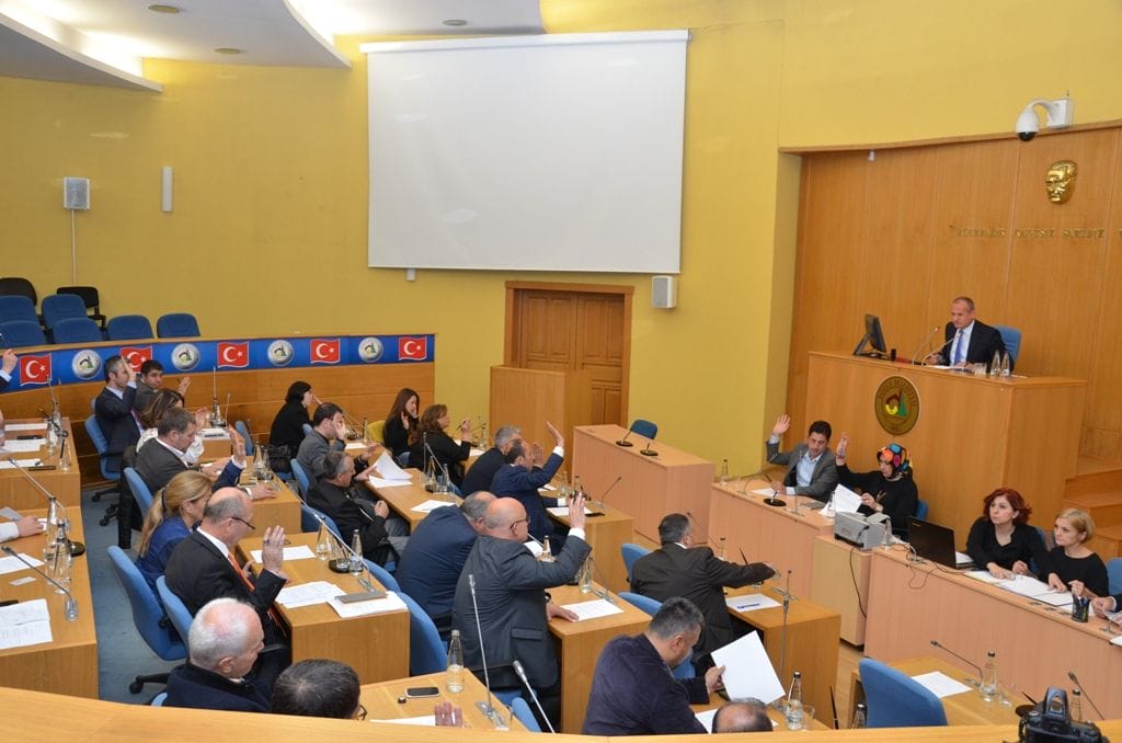 MECLİSTEN FAZLA MESAİ