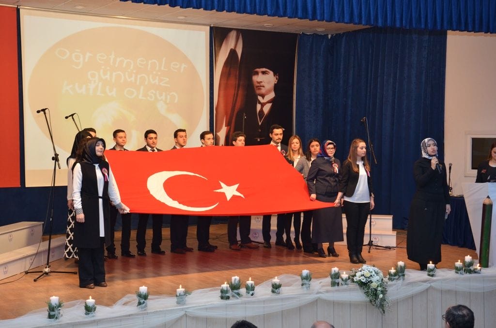 MİLLİ BİRLİĞİN TEMİNATI ÖĞRETMENLER