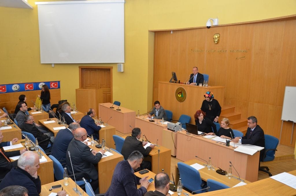 BELEDİYEDEN GÖÇ İDARESİNE İŞYERİ VERİLECEK