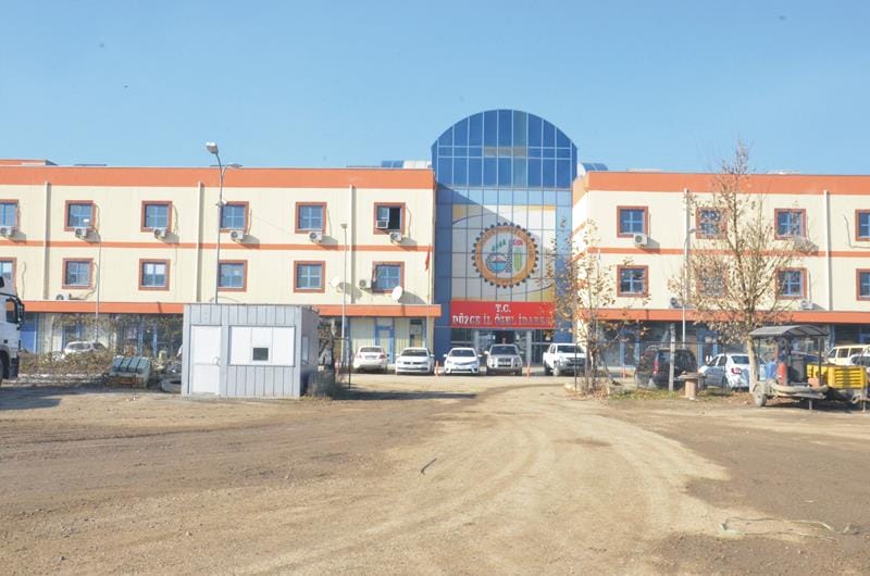 BELEDİYEDEN GÖÇ İDARESİNE YER VERİLDİ