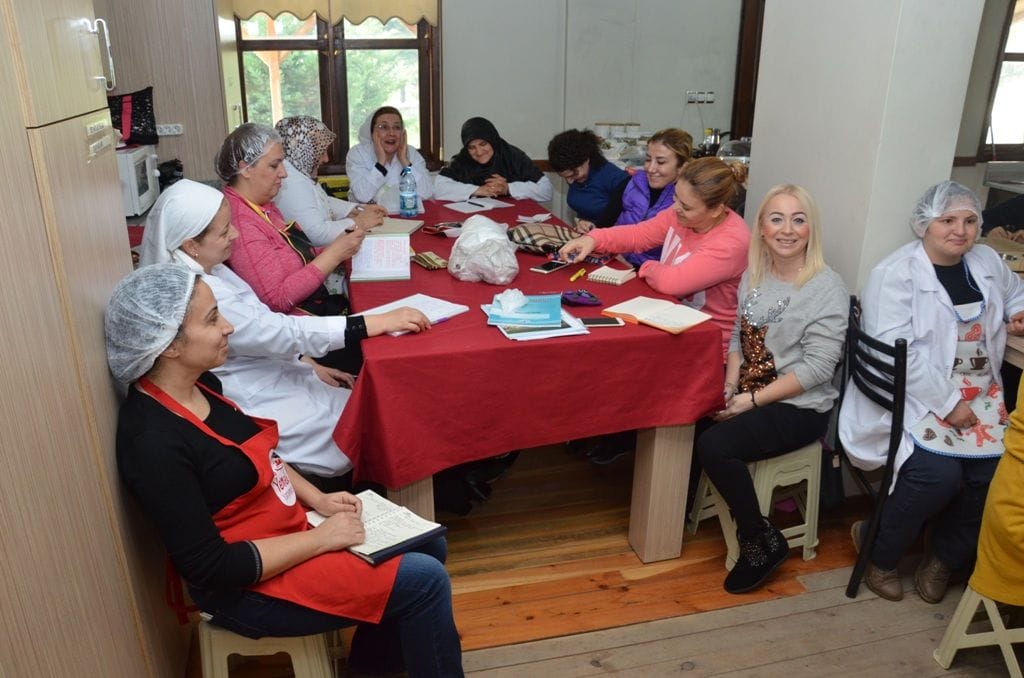 MESLEK EDİNDİRME KURSLARI BÜYÜK İLGİ GÖRDÜ