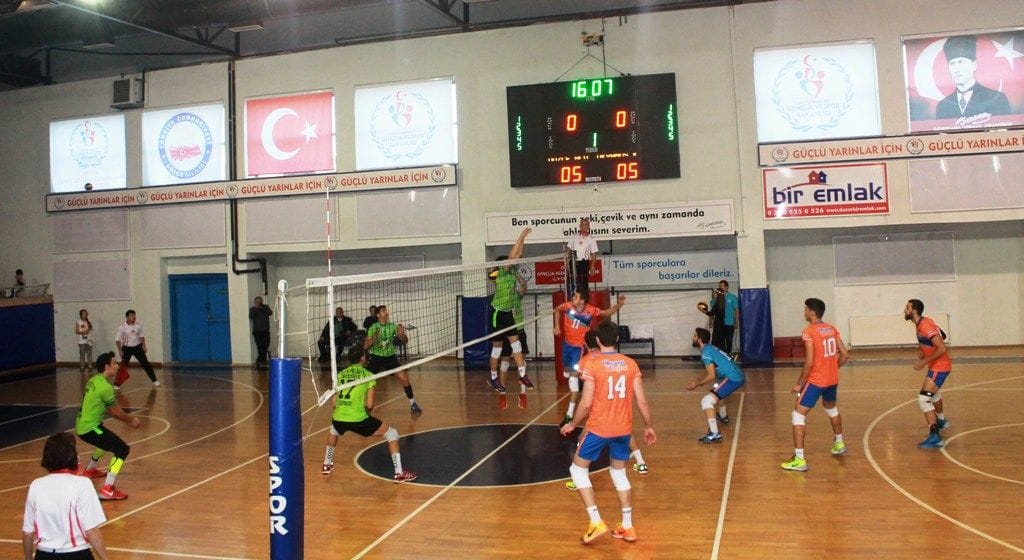 VOLEYBOL DIŞARDA BASKETBOL İÇERDE