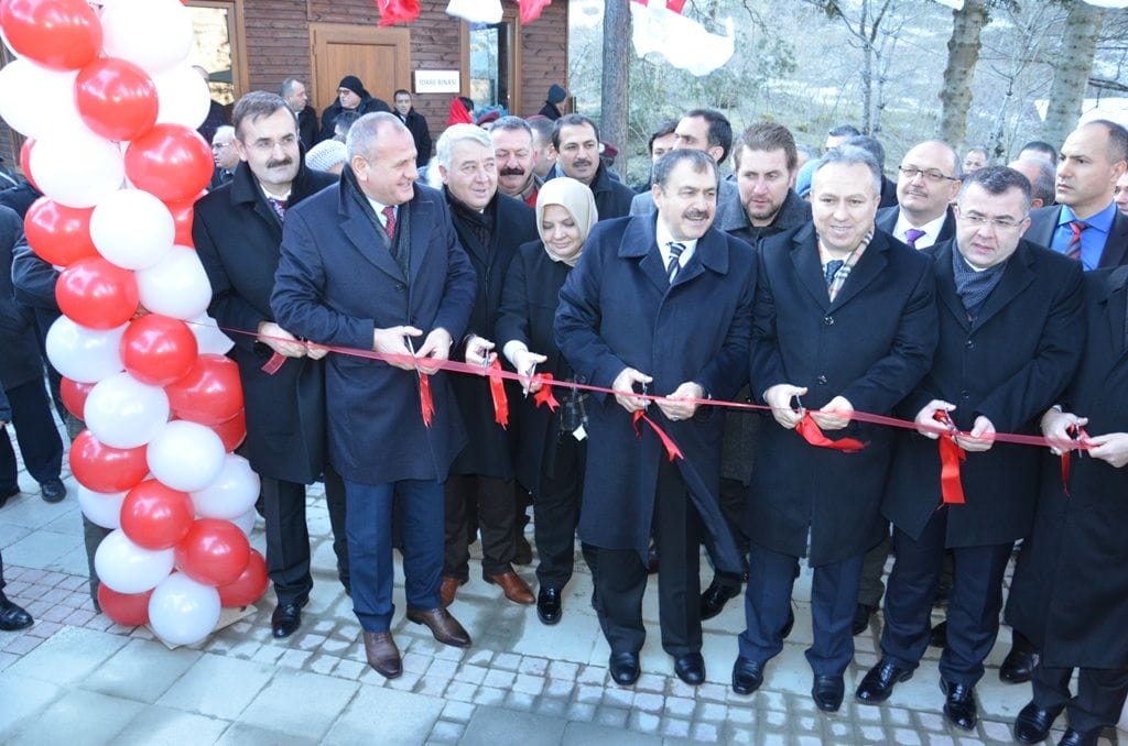 BAKANDAN DÜZCE'YE KÖPRÜ SÖZÜ