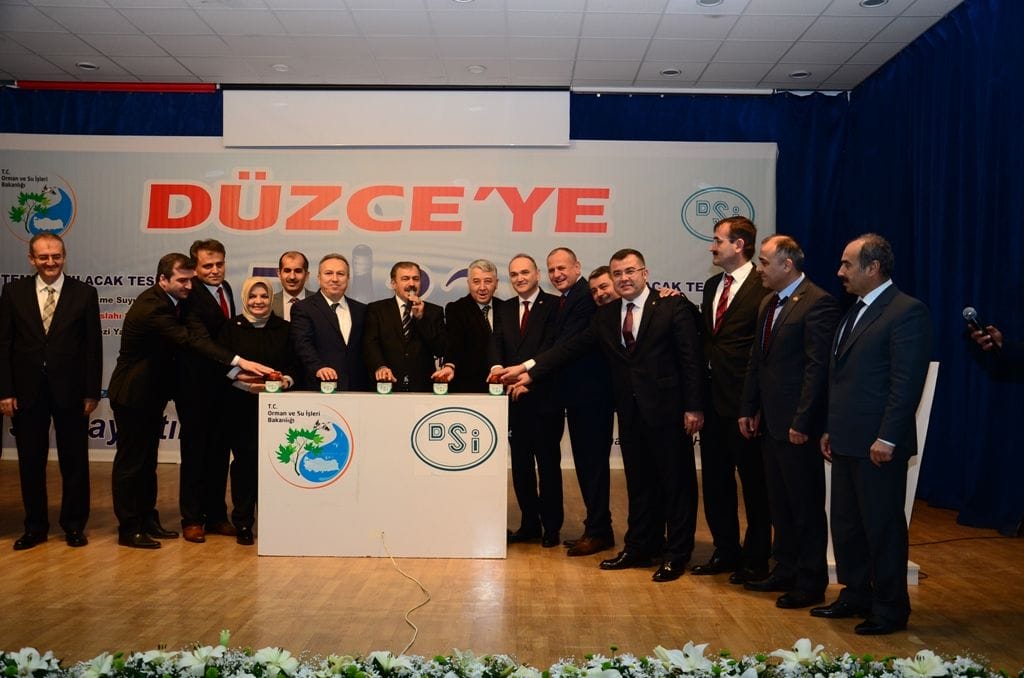 BAKAN TOPLU AÇILIŞ YAPTI