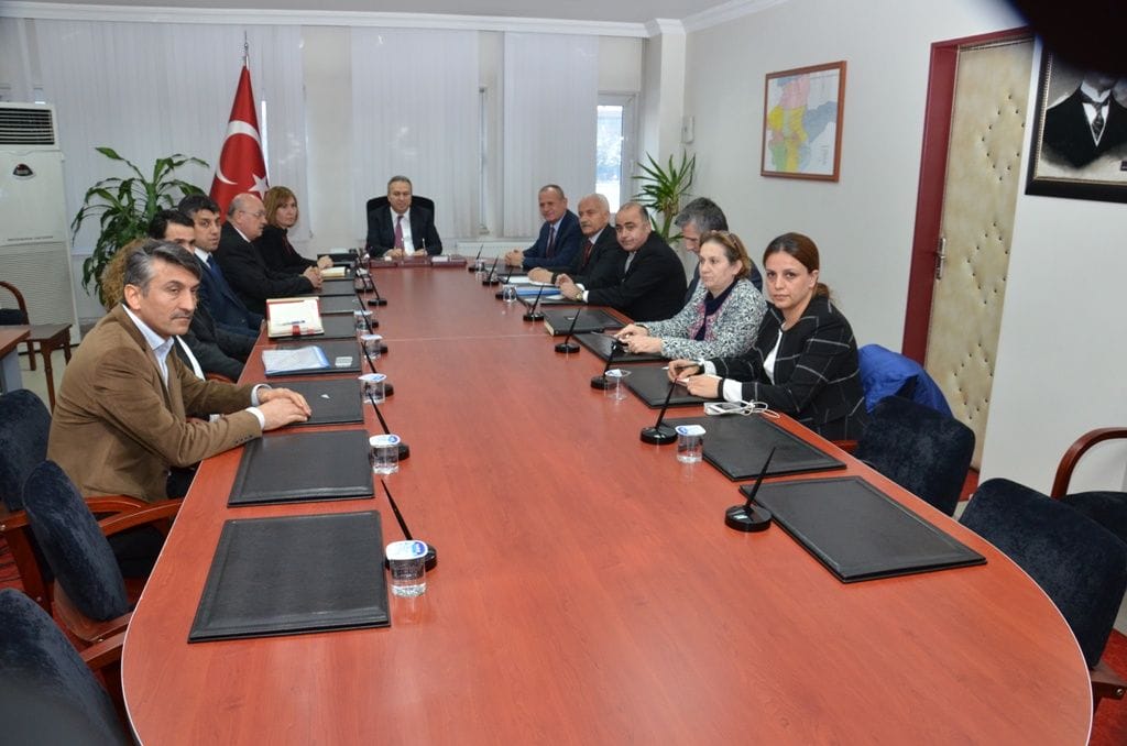 BELEDİYE ÖĞRETMENEVİ İÇİN TAM KADRO ÇALIŞIYOR