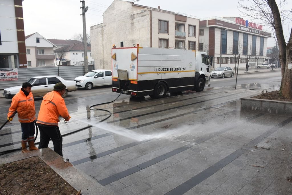 KALDIRIMLAR YIKANIYOR