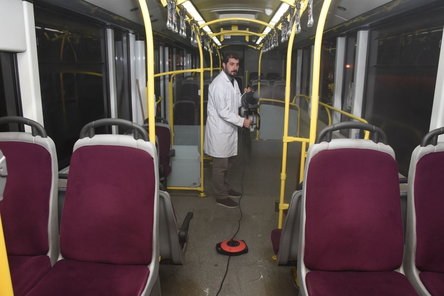 OTOBÜSLER DEZENFEKTE EDİLİYOR