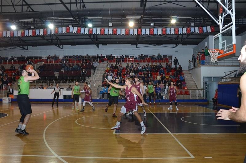 BASKETBOL TAKIMI EDİRNE YOLCUSU