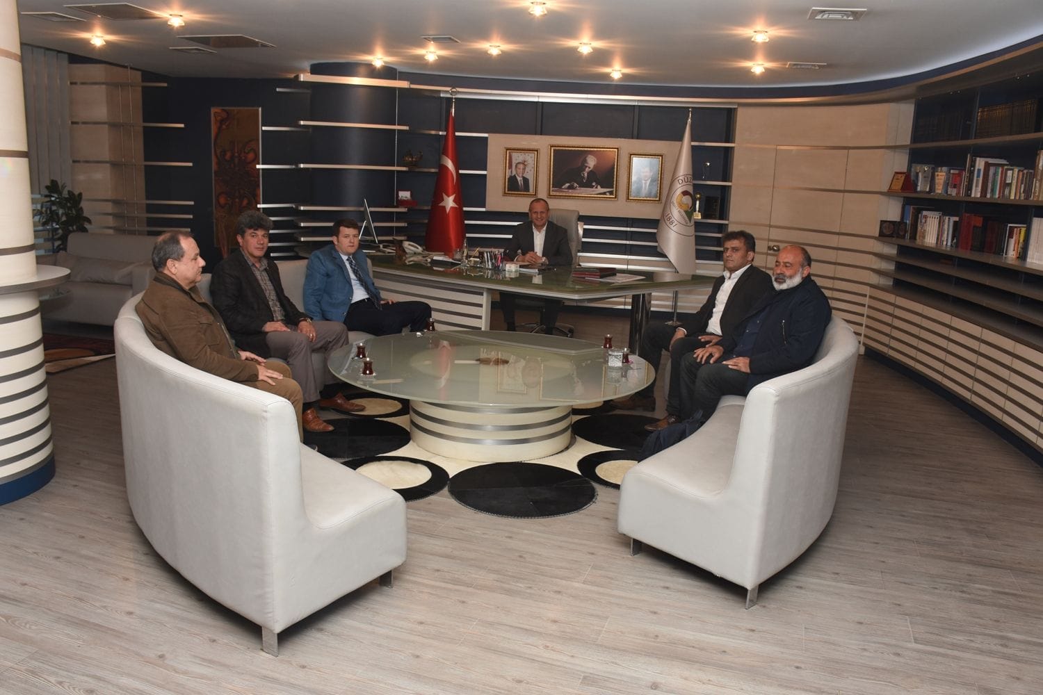 MOTOSİKLET FEDERASYONUNDAN PLAKET