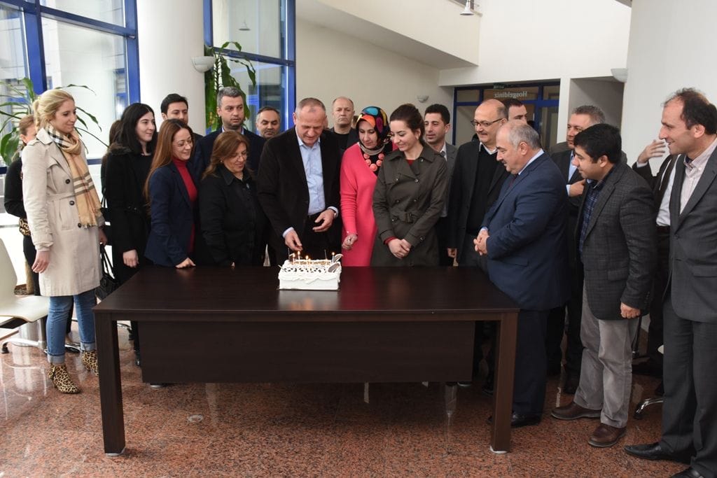 HER İŞİN BAŞINDA HALKIN REFAHI BULUNUYOR