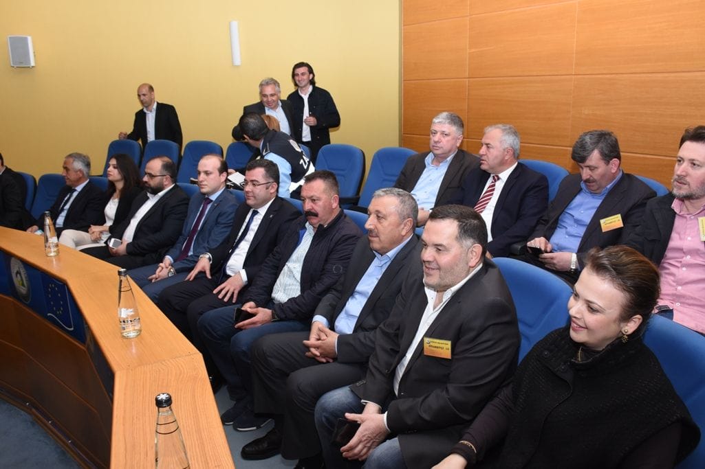 PARTİLİLER MECLİSİ İZLEDİLER