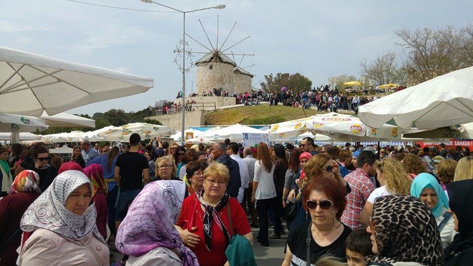 KADIN MECLİSİ ALAÇATI OT FESTİVALİ’NDE
