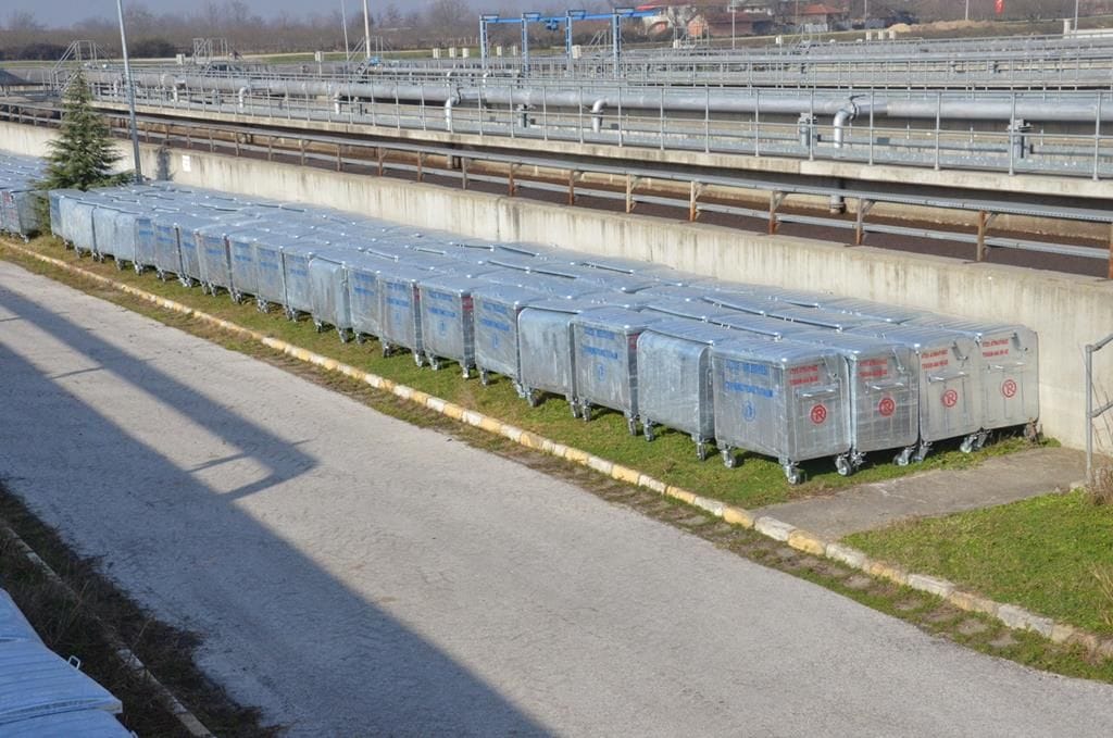 KALICI KONUTLARA ÇÖP KONTEYNERLERİ DAĞITILACAK