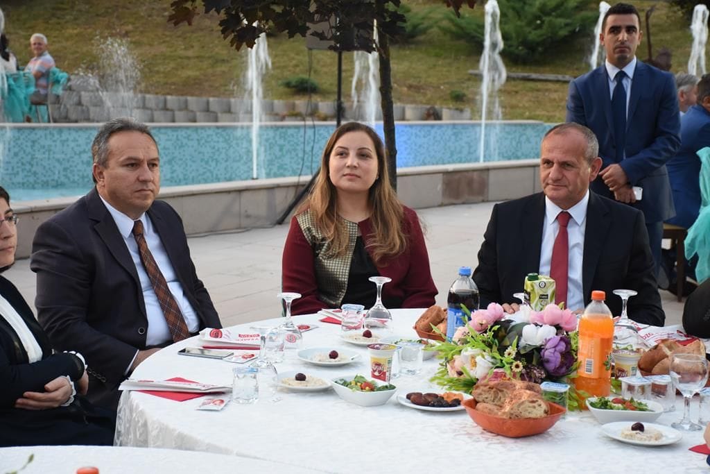 DÜZCE PROTOKOLÜ ÜNİVERSİTENİN İFTARINDA