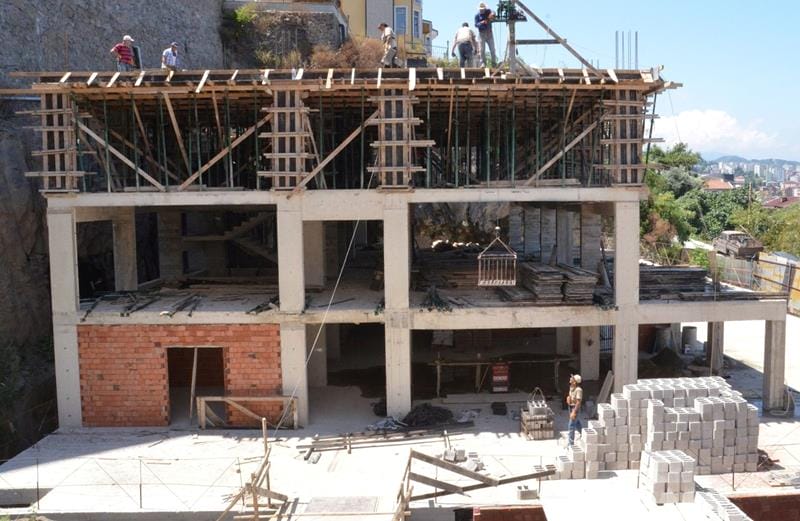 İNŞAAT ALANLARINDA ÇEVRE DÜZENLEMESİ ZORUNLU KILINDI
