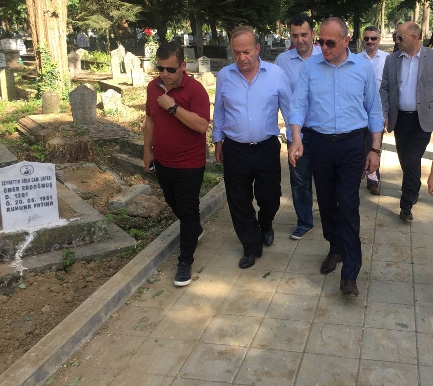 BAŞKAN KELEŞ ŞEHİR MEZARLIĞINDAKİ ÇALIŞMALARI İNCELEDİ